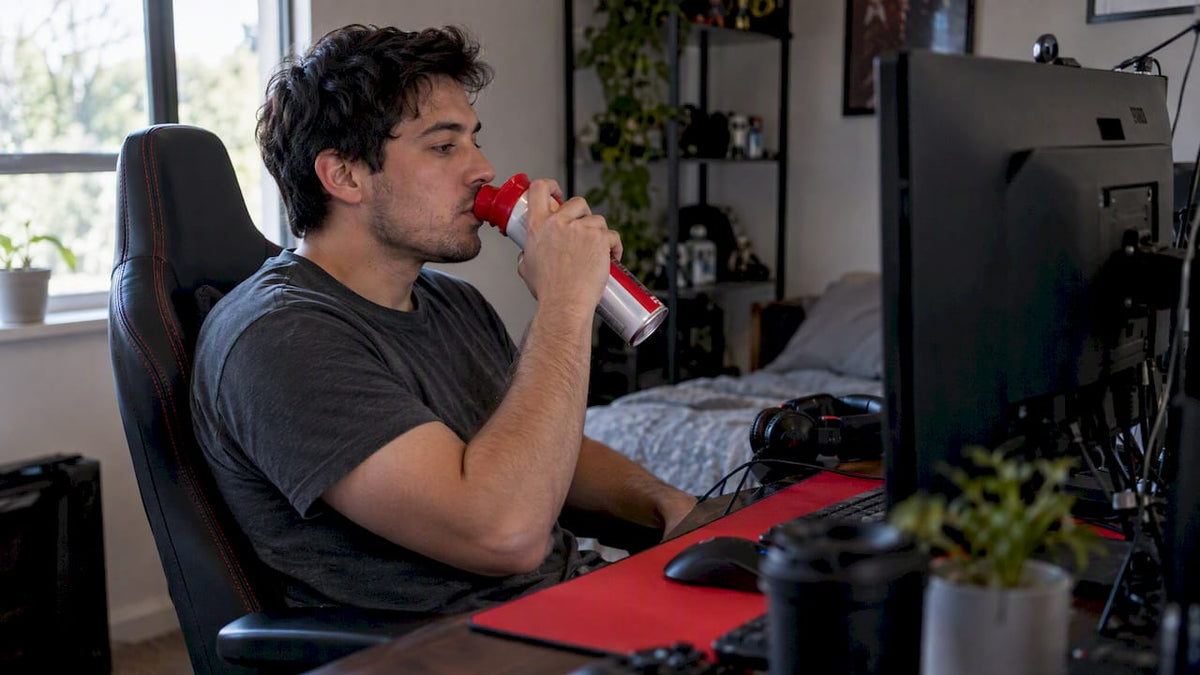 Gamer taking a brief oxygen inhale